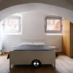 Flat Il Torrazzo Xiii Secolo