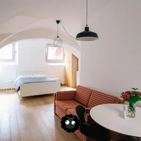 Lägenhet Flat Il Torrazzo Xiii Secolo